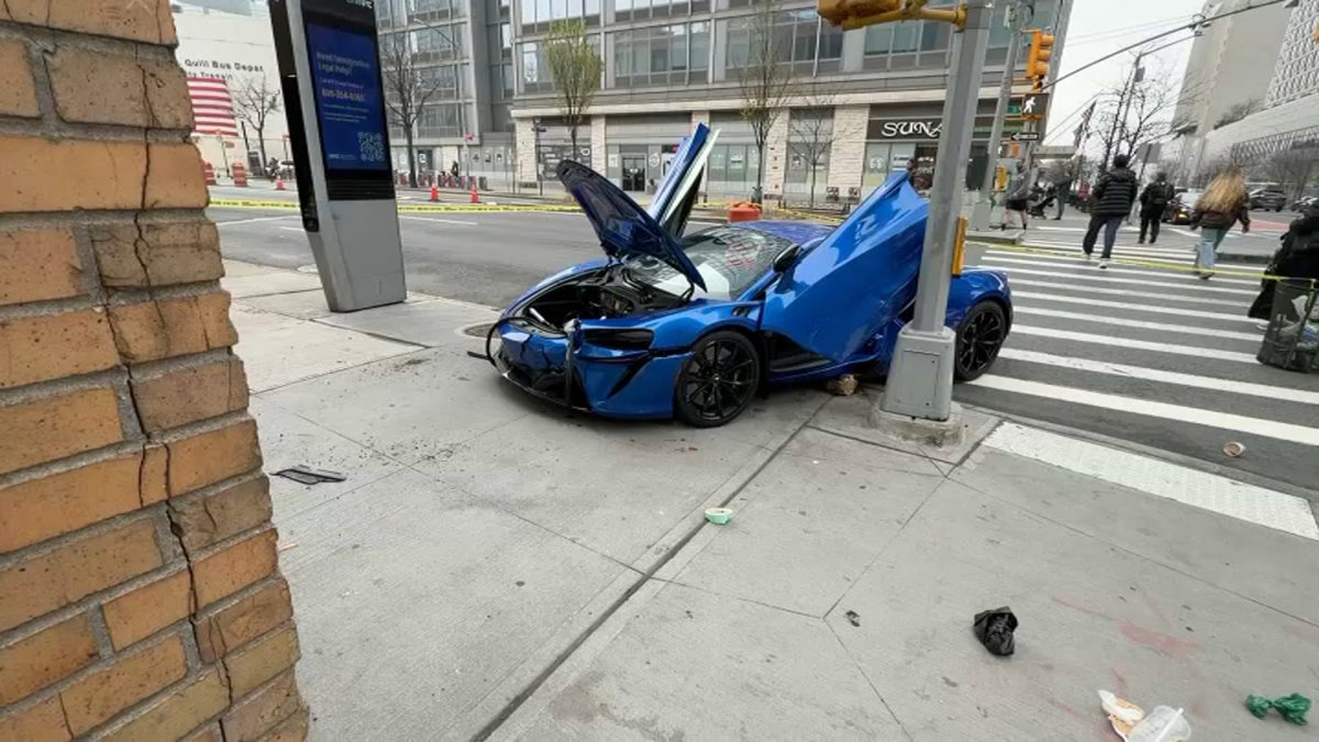 Manhattan vehicle heist leaves McLaren crashed – NBC New York