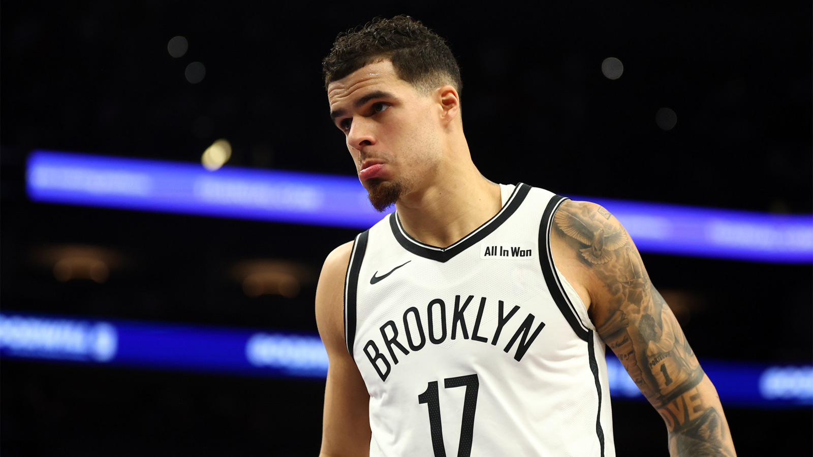 Brooklyn Nets forward Michael Porter Jr. (17) against the Phoenix Suns at Mortgage Matchup Center.