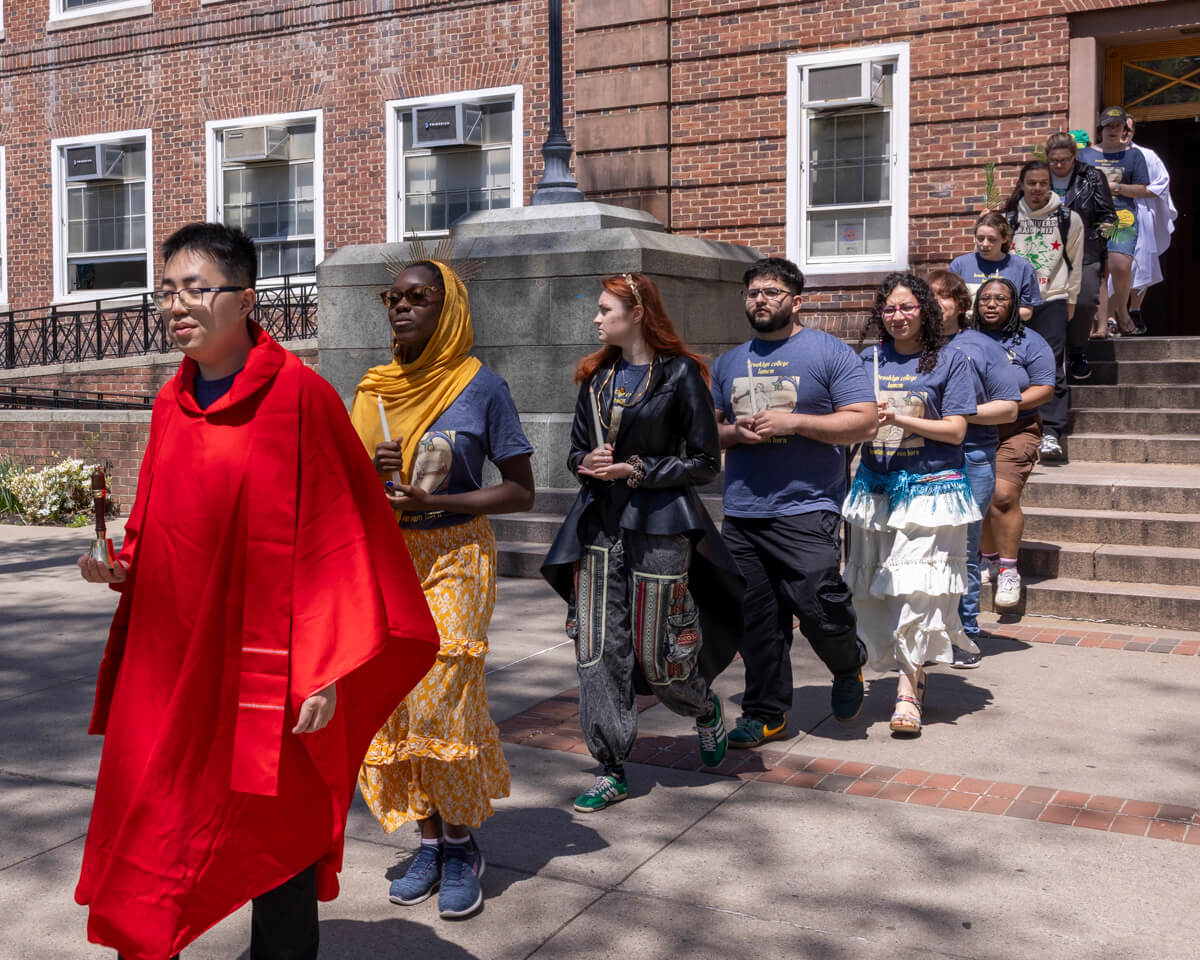 NEWS-250430-Performing-Middle-Ages-HSS-Expo-063A4052-Featured-1200x960