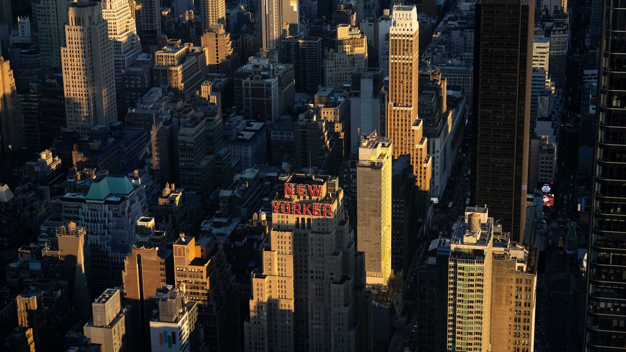 Manhattan skyline, Wednesday, Dec. 24, 2025, in New York. (AP Photo/Yuki Iwamura)