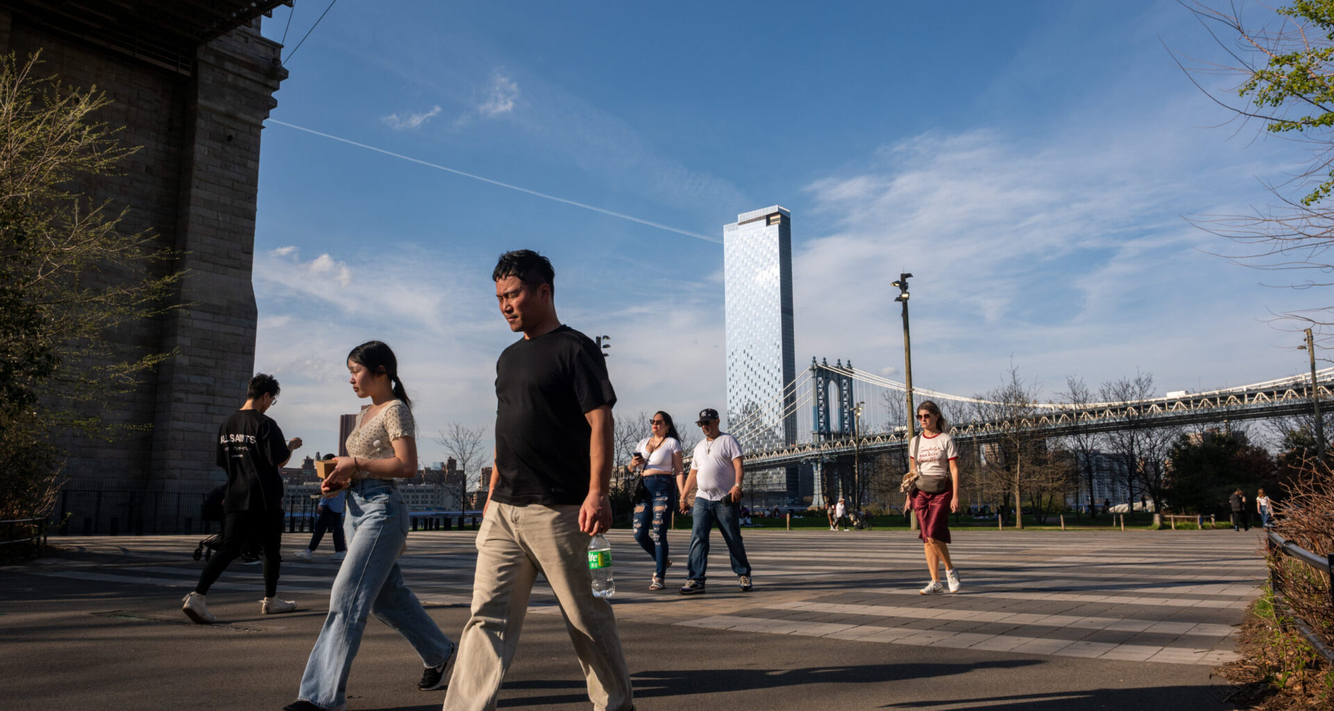 NYC Heat Builds as Midwest Faces Bigger Storm Threat