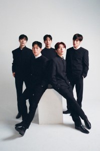 MONSTA X