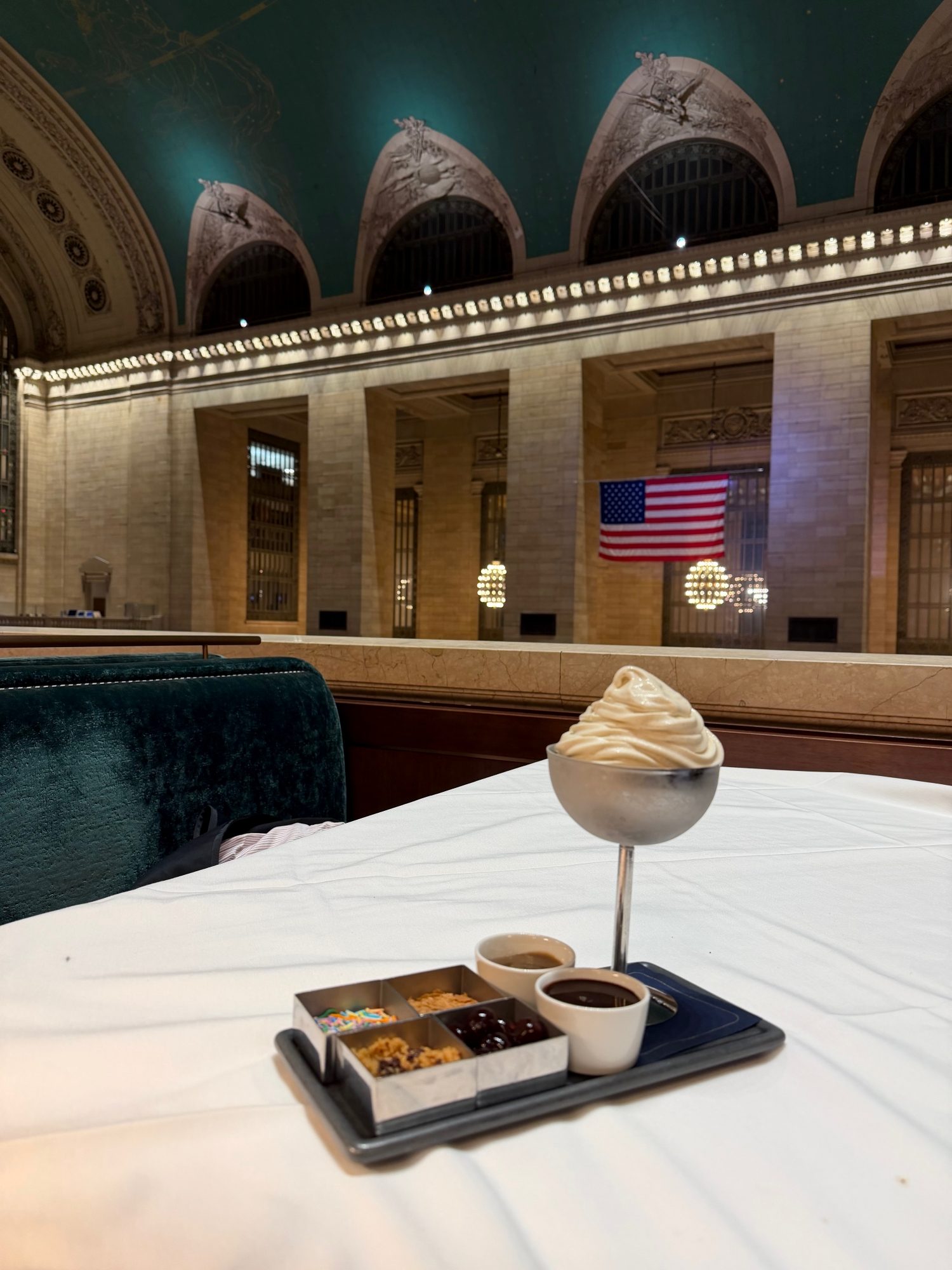 Flag, Bed, Furniture