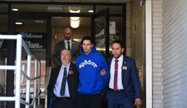 Queens man turns himself after allegedly stealing vehicle and mowing into cop in Brooklyn