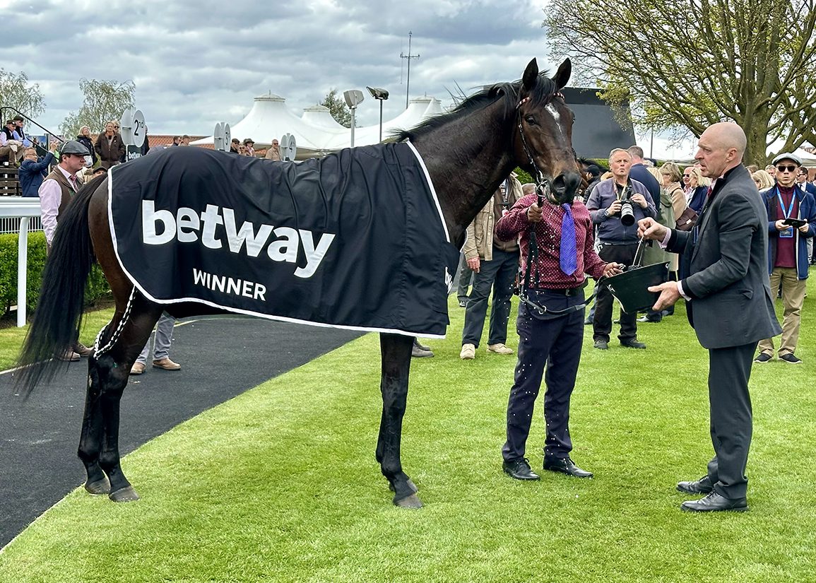 The Sport of Kings, Queens and Princes as Frankel Rules the Rowley Mile