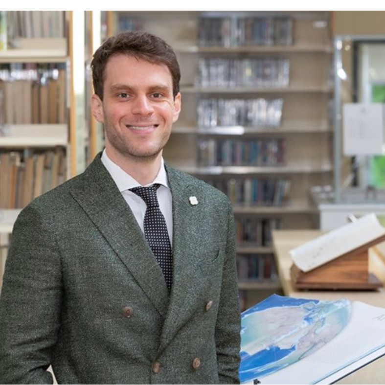 Giacomo Di Pasquale honored by SIEDC for research on inequality and health disparities