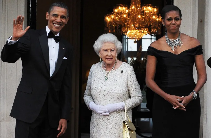 Queen Elizabeth with Barack Obama and Michelle Obama in 2011
