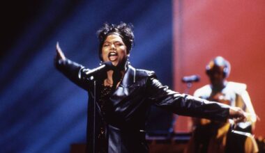 Queen Latifah to Host the 52nd American Music Awards