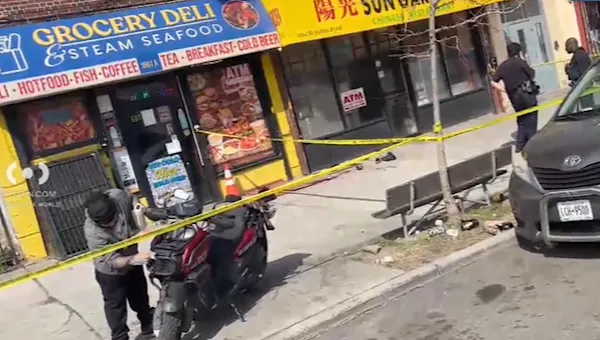 News 12 | Brooklyn | Man critically injured in Crown Heights stabbing; person of interest in custody