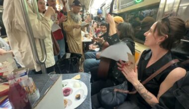 Subway seder brings tradition to New York City commute