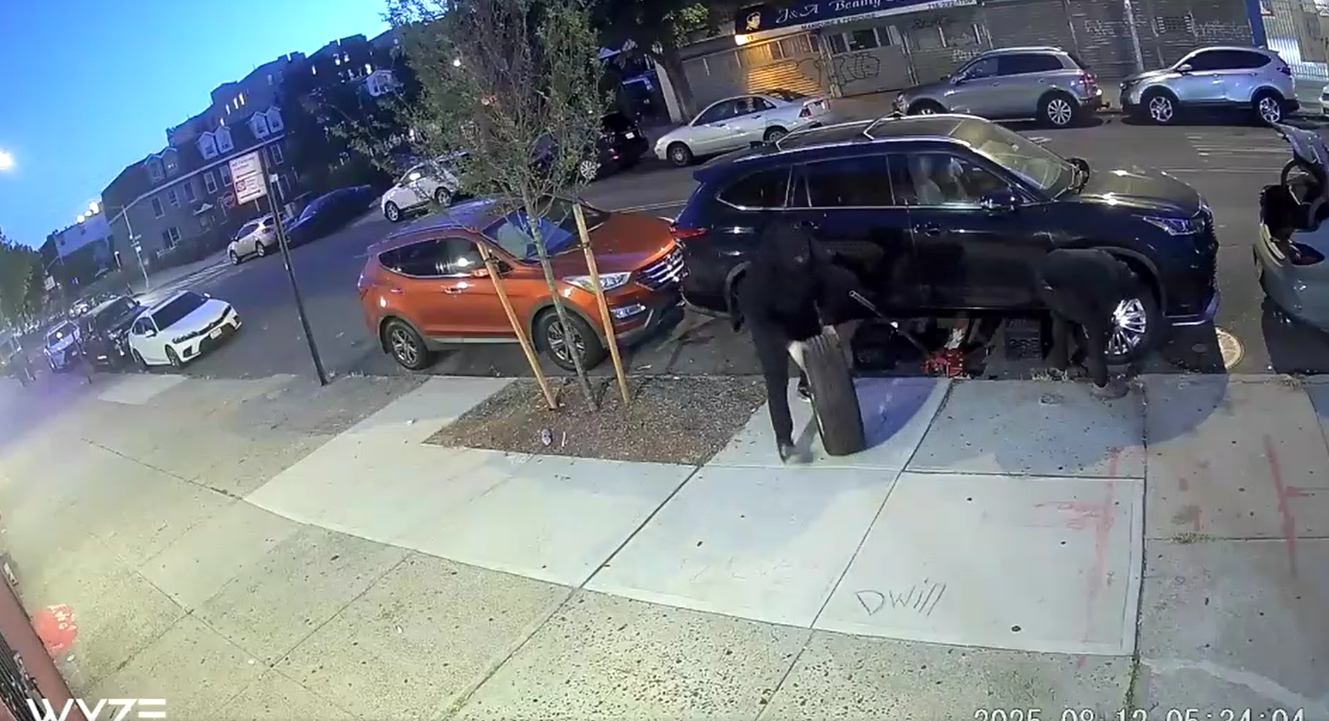 News 12 | Bronx | 16 People Charged In Auto Theft Ring Across New York City