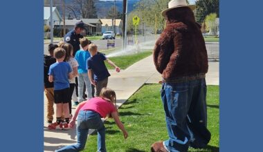 Brooklyn Primary 2nd graders in Baker City learn about fire safety