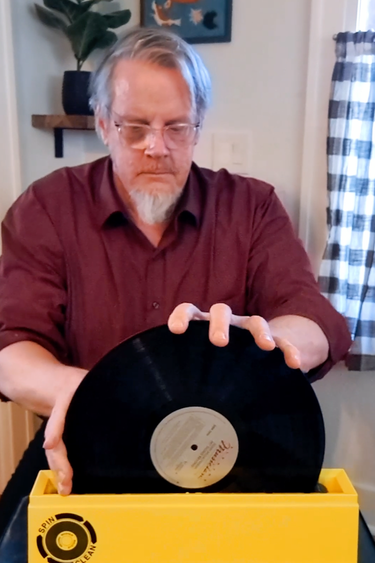 Revive Dusty Vinyls With a Record Washer