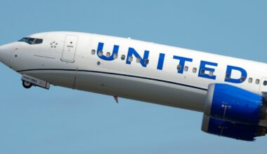 United flight lands in Pittsburgh, evacuated on tarmac – NBC Chicago