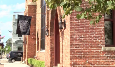 Paula Poundstone to perform at Brooklyn Arts Center