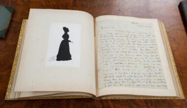 Stolen love letters by Keats, works by Wilde and Joyce, returned to Whitney family by Manhattan DA