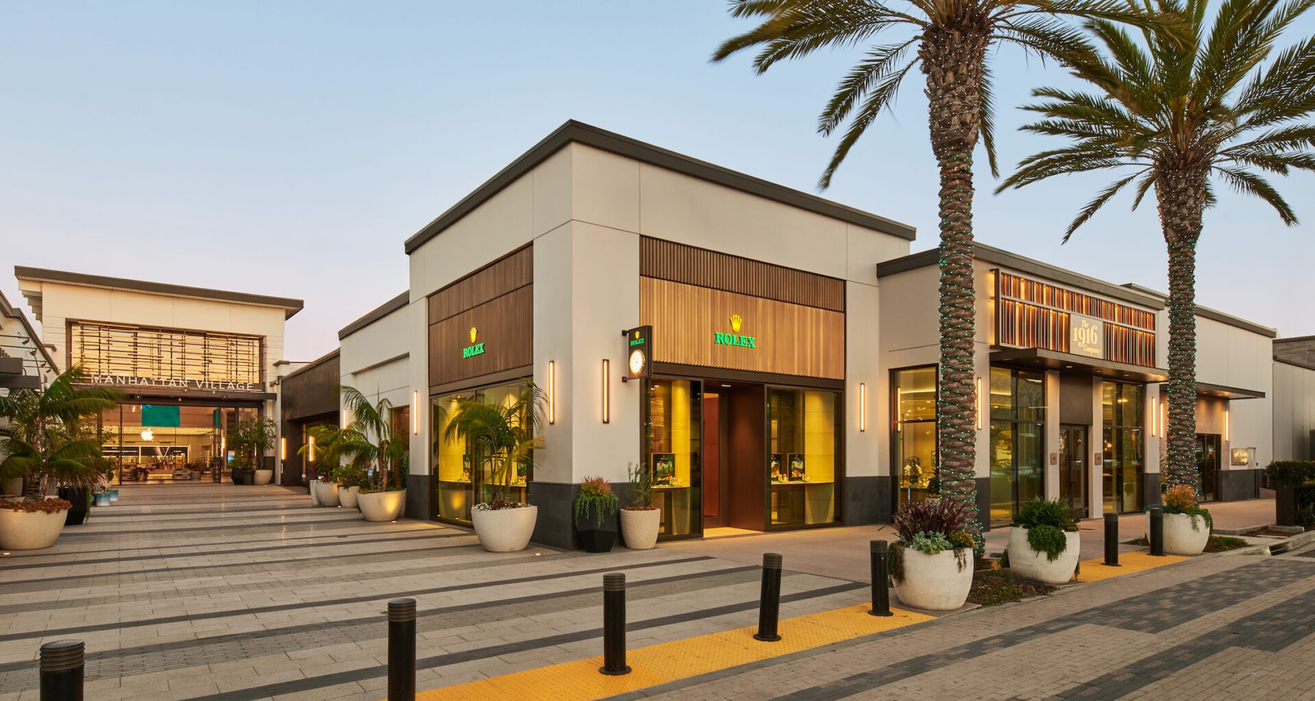 The 1916 Company Opens Manhattan Beach Flagship