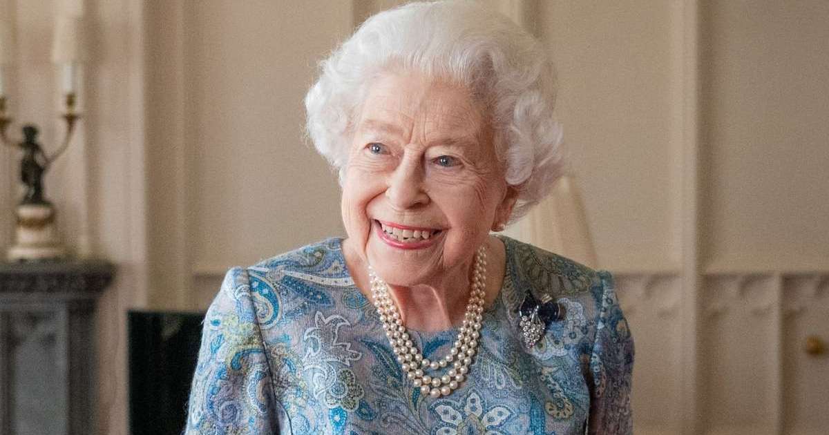Queen Elizabeth Almost Stayed the Night at a Pub, Recalls Author