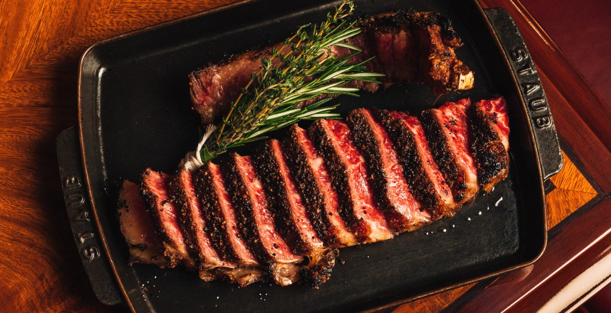 At This Storied West Village Address, the Room Is as Good as the Steak