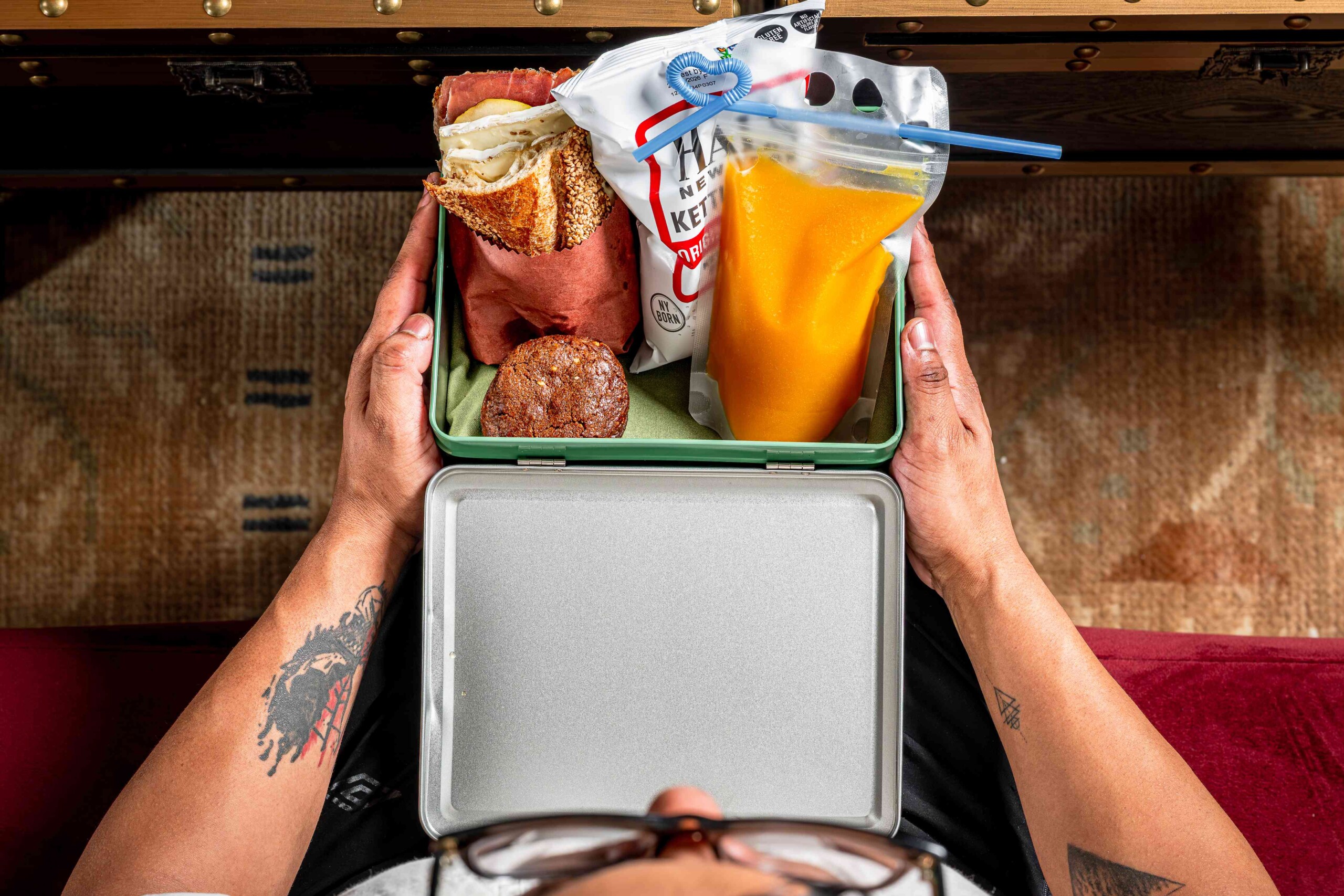 RHG_GOLDENCHILD_LUNCHBOX-6