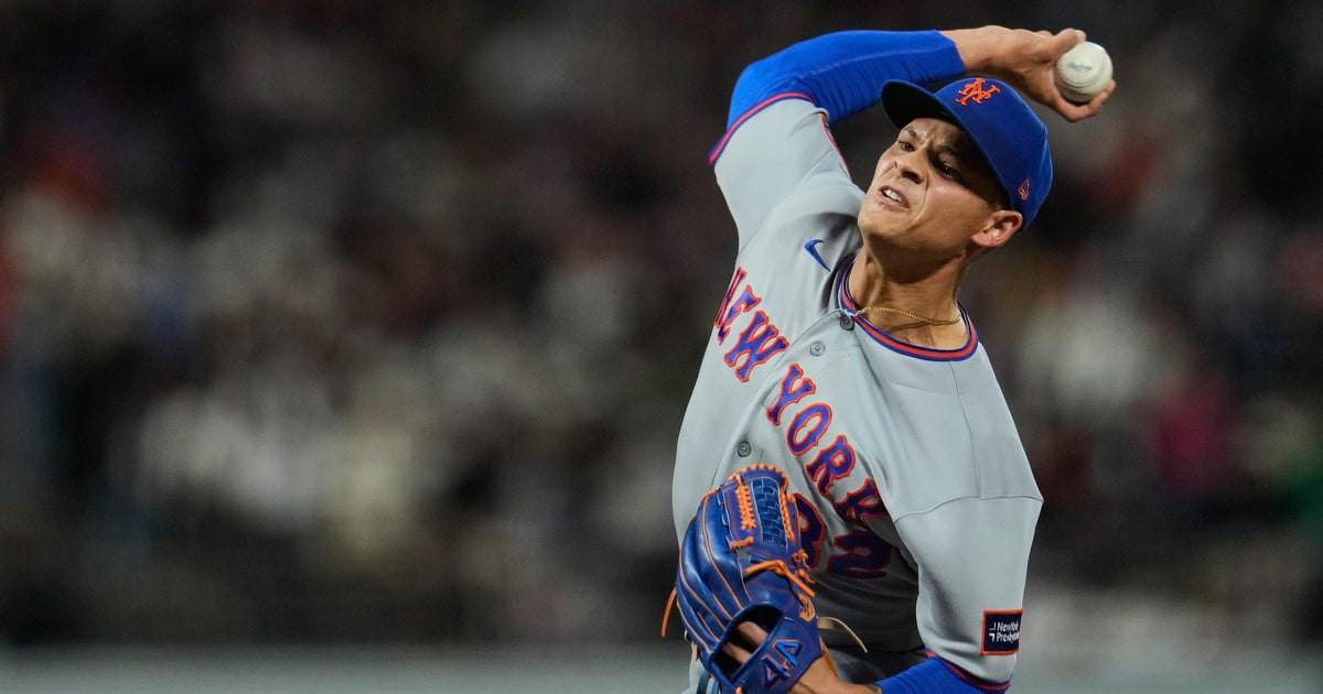 Holmes, Myers limit Giants to 3 hits in Mets' 9-0 romp