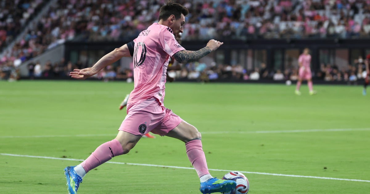 Lionel Messi and Inter Miami end Saturday's game with the New York Red Bulls in a 2-2 tied game