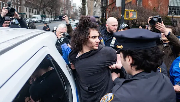 News 12 | Brooklyn | ‘All I know is I want to start terror bro.’ Teens indicted for allegedly carrying out ISIS-inspired attack outside Gracie Mansion