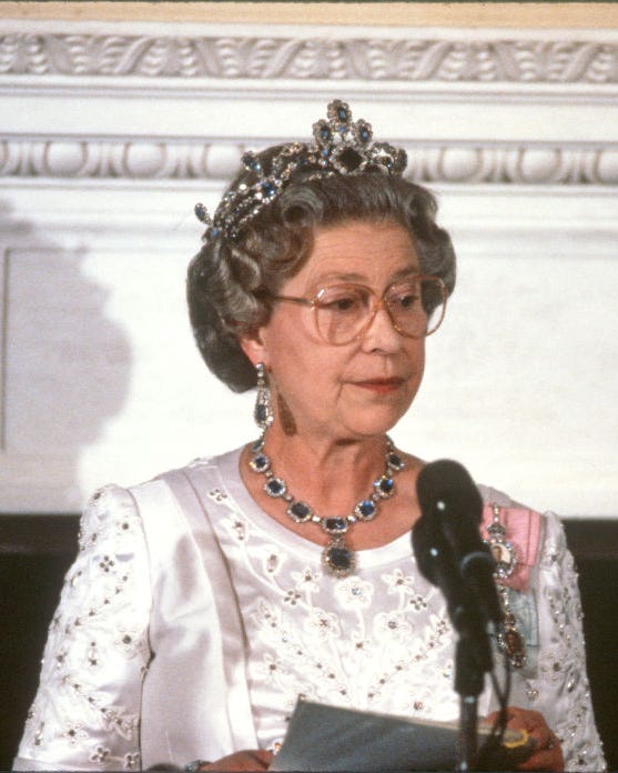 Queen Elizabeth II Speaks At A State Dinner Queen Elizabeth II Speaks At A State Dinner