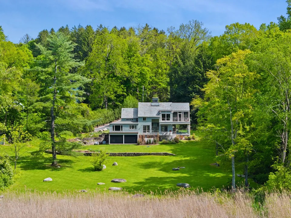 Pete Davidson is looking to offload his North Salem, Westchester retreat for $2.275 million. Ginnel x Modern Angles