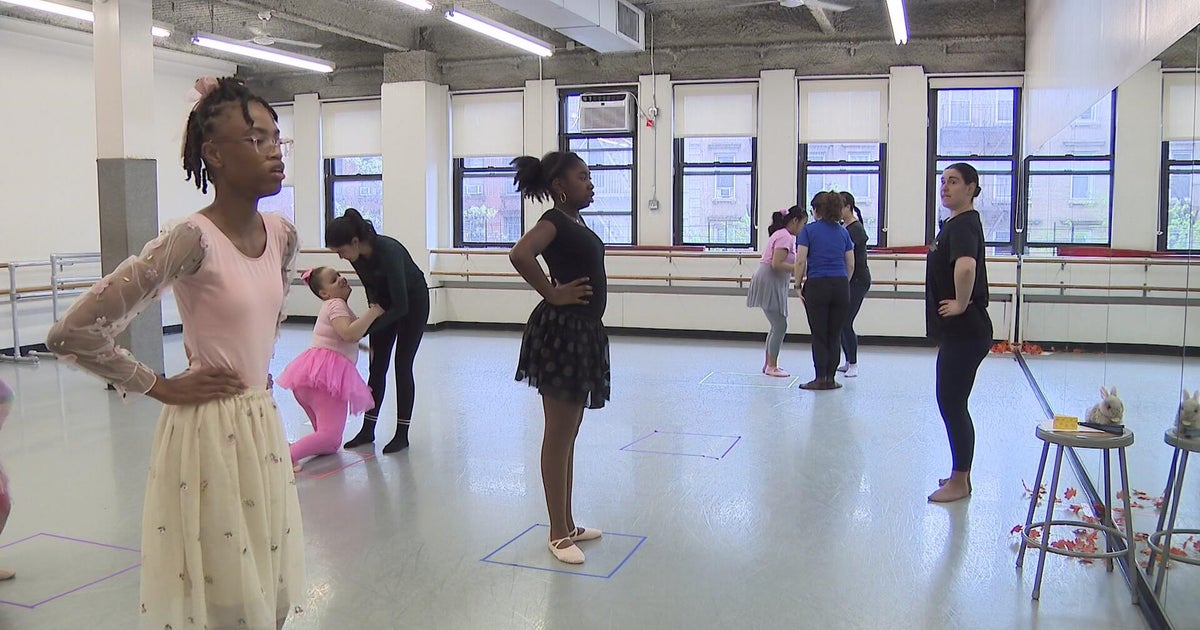 NYC medical students help children with autism move, connect through free ballet course