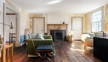 parlor with wide planked floorboards