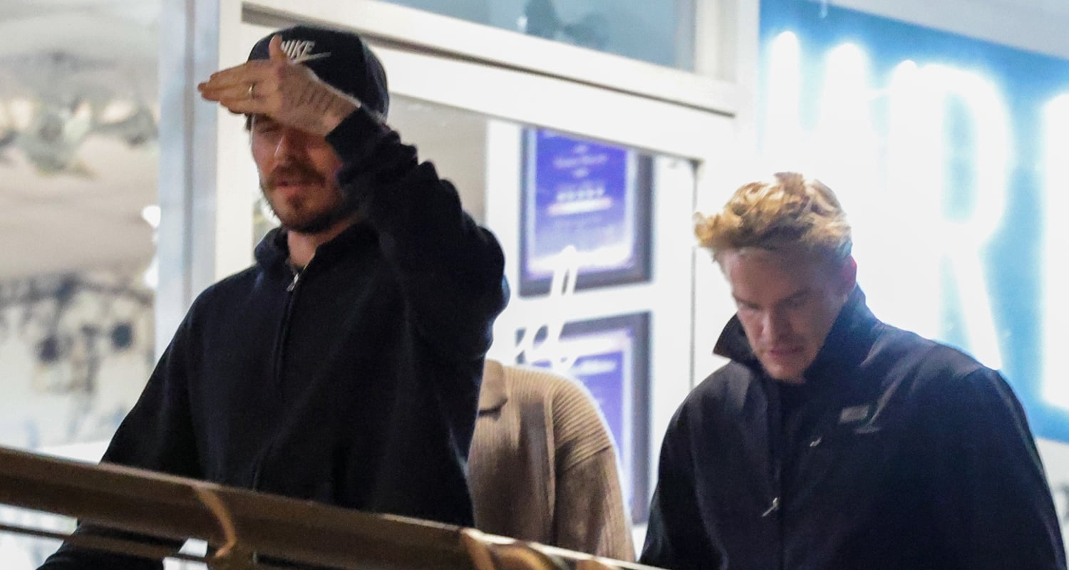 Brooklyn Beckham Grabs Dinner with Cody Simpson at Sushi Park | Brooklyn Beckham, Candid Photos, Cody Simpson | Celebrity News and Gossip | Entertainment, Photos and Videos