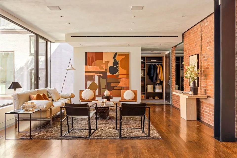 Great room in loft in Manhattan, NY, on sale for $7,500,000