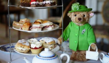 Teddy bear made for Queen Elizabeth’s 100th birthday recreates iconic moment with Paddington