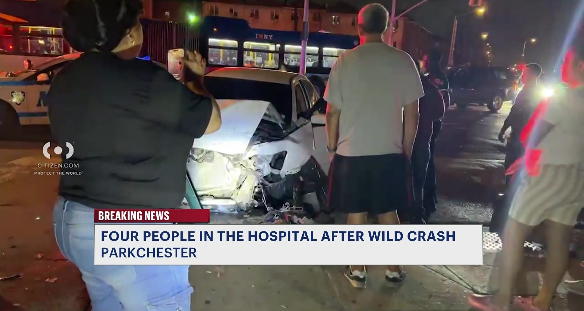 News 12 | Bronx | 4 People Hospitalized Following Car Crash In Parkchester