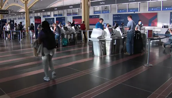 News 12 | Brooklyn | Delta, Southwest join airlines raising checked bag fees amid high fuel prices