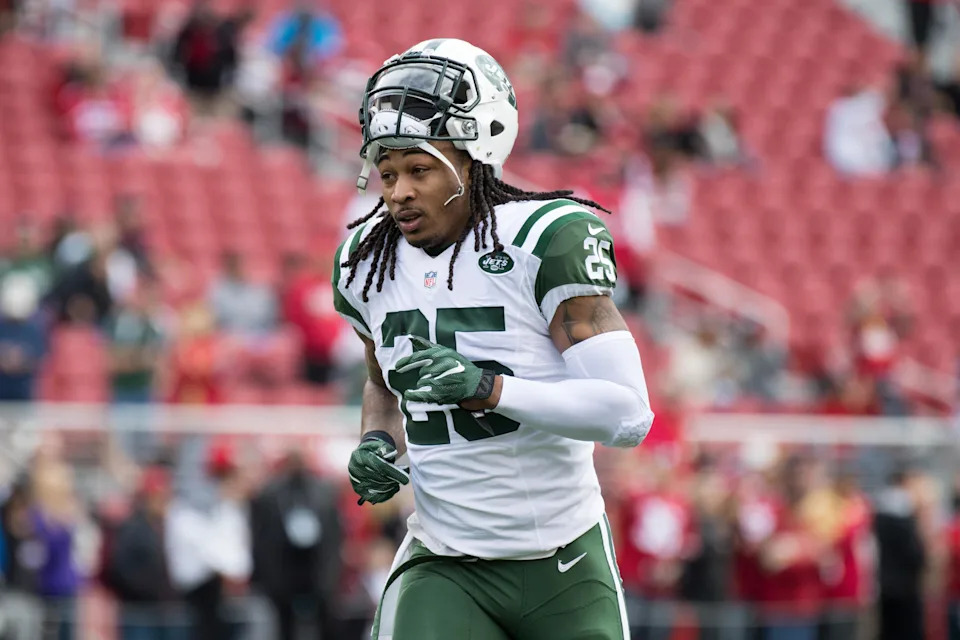 New York Jets strong safety Calvin Pryor (25) before the game against the San Francisco 49ers at Levi's Stadium.