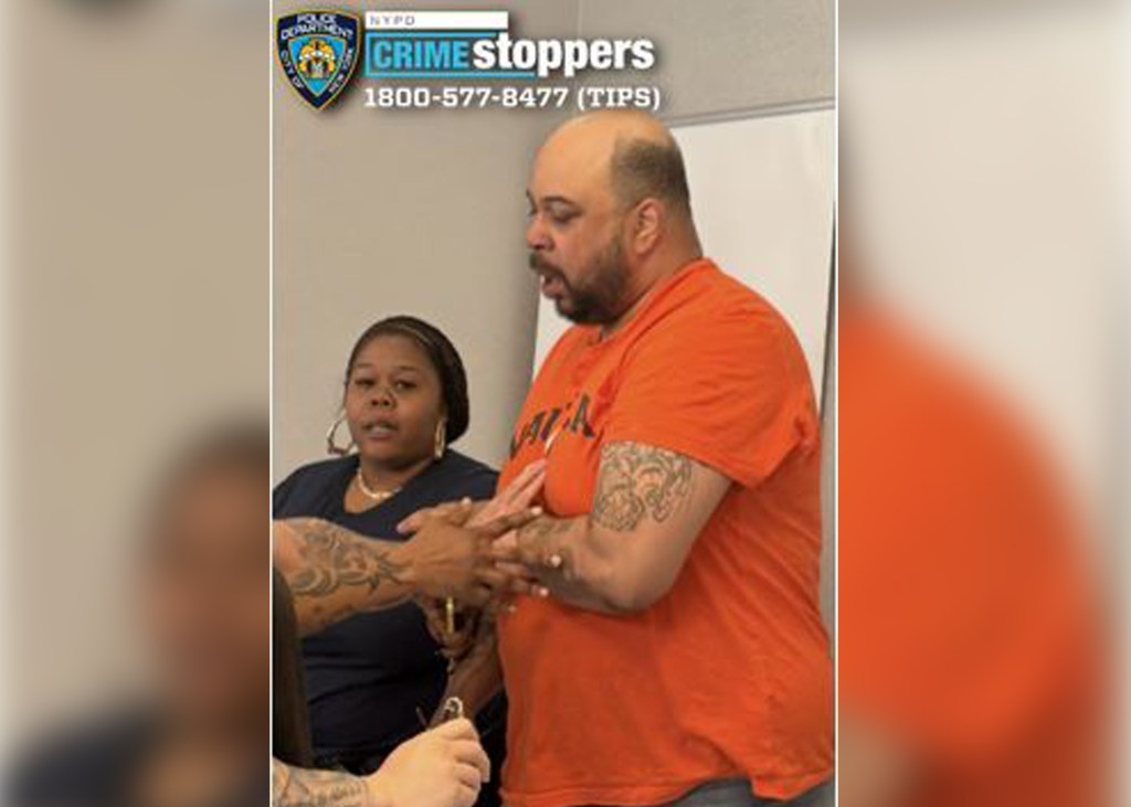 Guard beaten, stabbed, pepper sprayed. after breaking up argument at Bronx clinic
