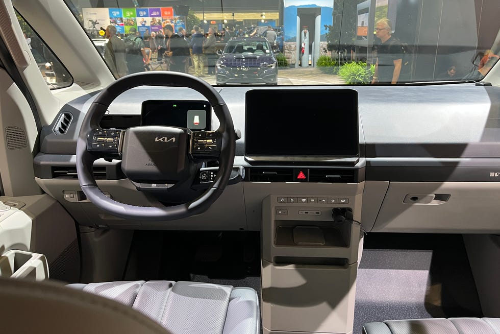 kia pv5 braunability nyc taxi