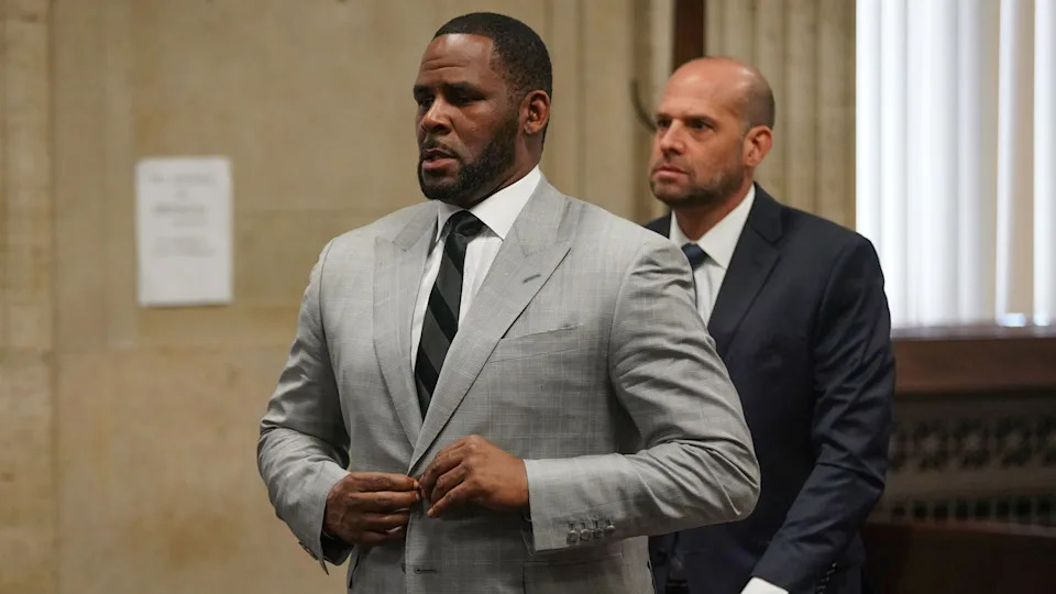 R. Kelly's Former 'Chocolate Factory' Chicago Mansion Sold for Measly $1.6M