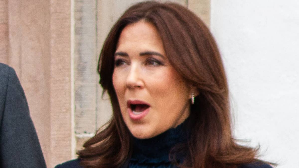 Queen Margrethe's firm warning for Queen Mary revealed by lip reader