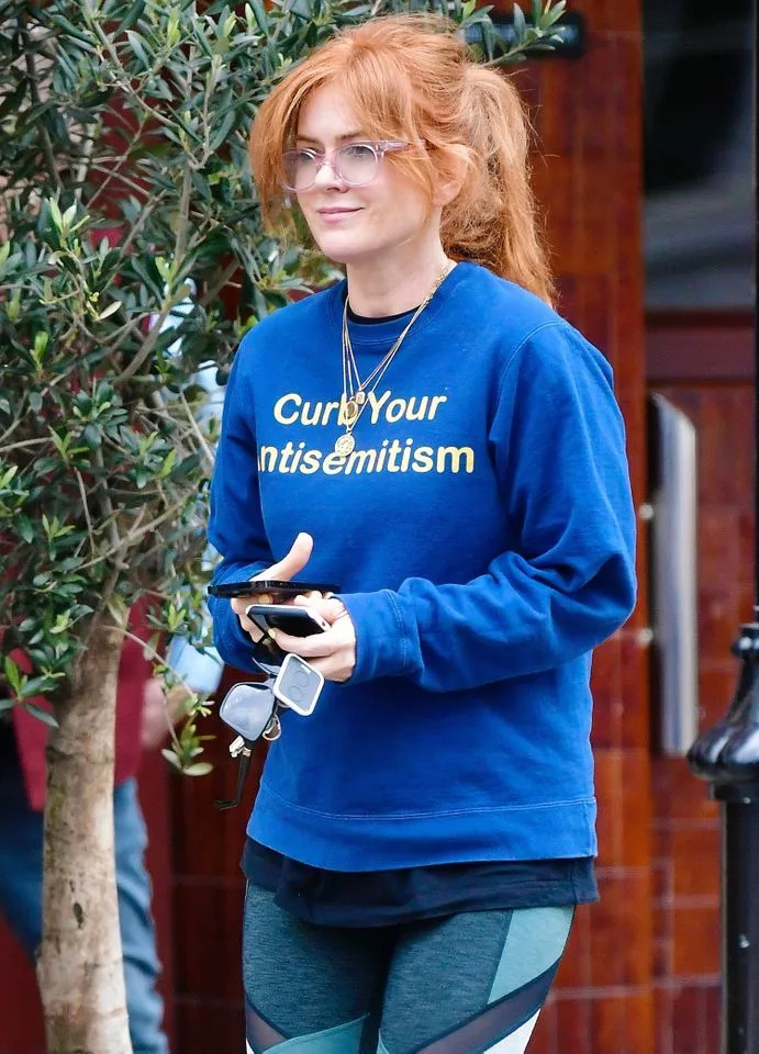 Isla FisherCredit: BACKGRID