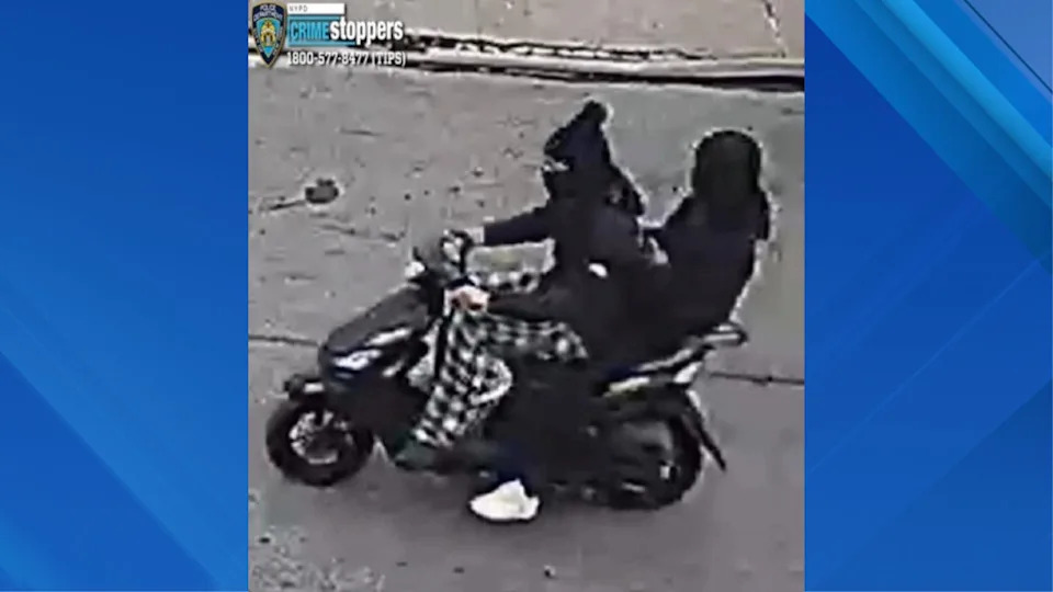 Unknown suspect allegedly robbed 6 people of their jewelry