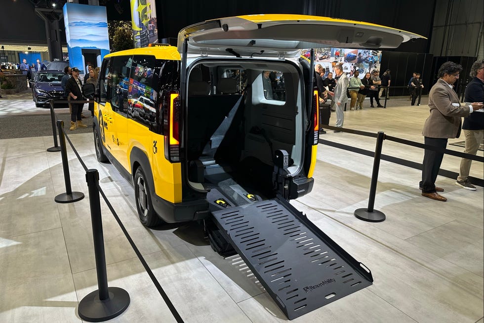 kia pv5 braunability nyc taxi