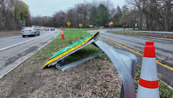News 12 | Connecticut | Broken signs spark concern along Hutchinson River Parkway