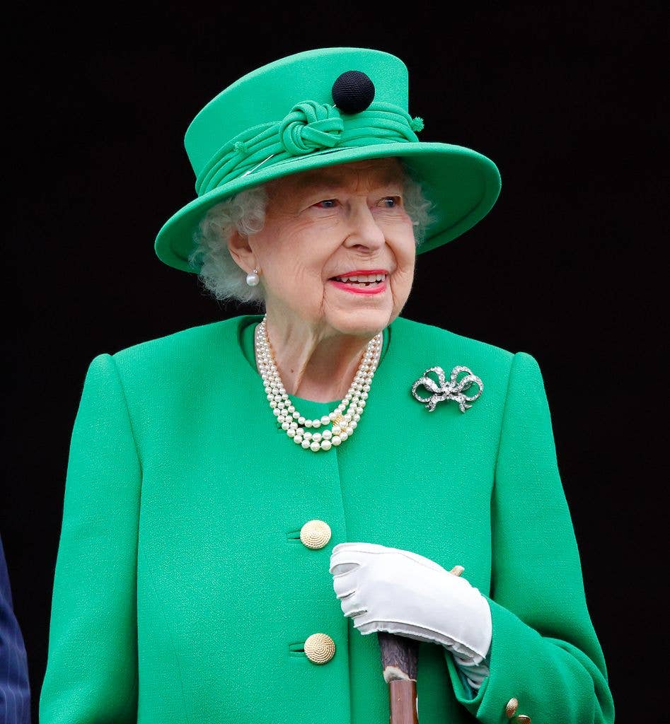 Queen Elizabeth II in a green outfit