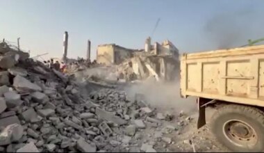 News 12 | Brooklyn | Iran calls for human chains to protect power plants as Trump's deadline nears