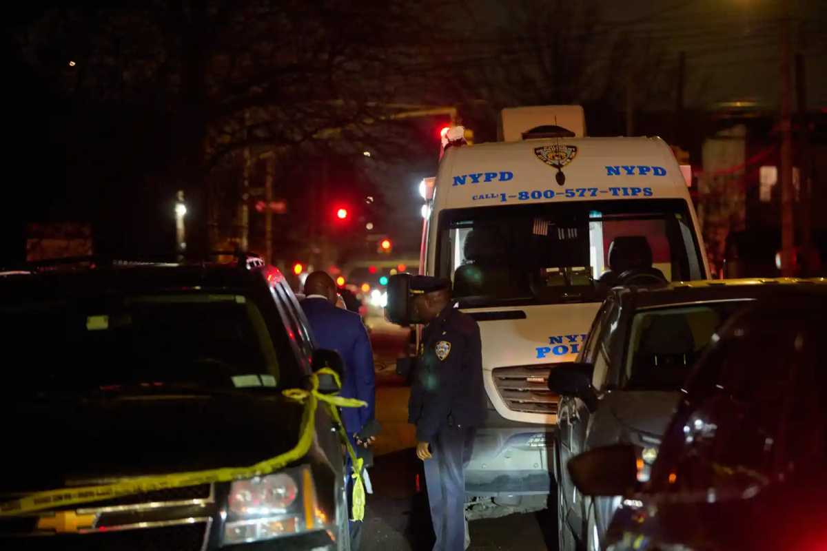 Gunman wanted for shooting four men inside notorious Elmhurst nightclub: NYPD – QNS