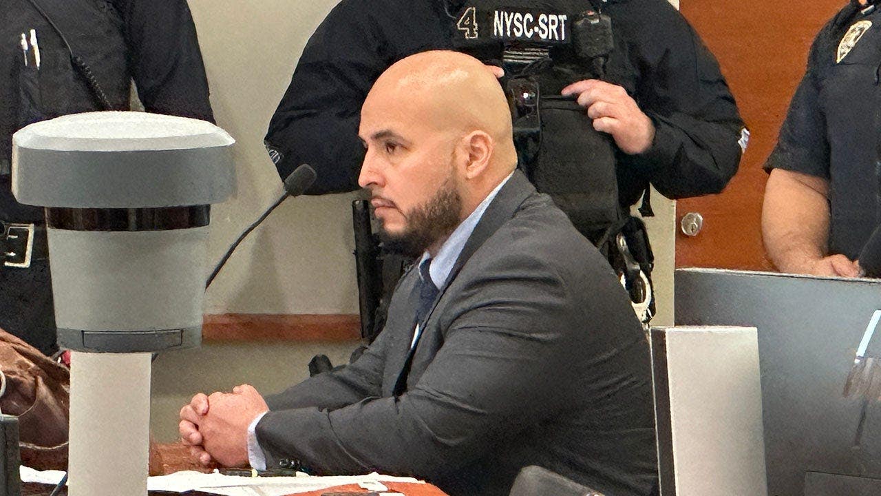 NYPD officer Erik Duran first sentenced to prison for on-duty death in 20 years