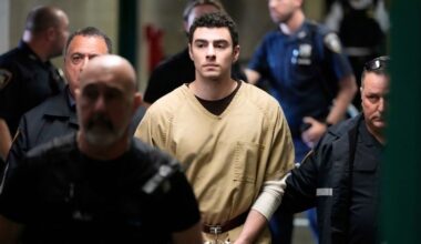 The National Desk dark theme brand icon